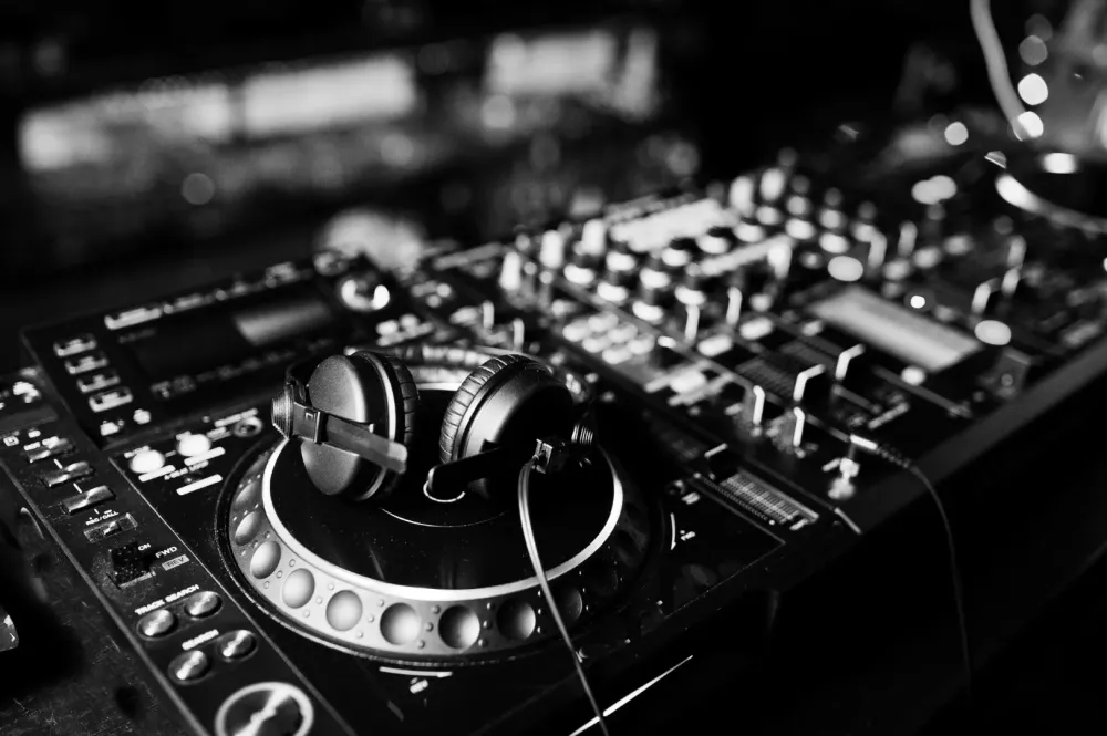 Disc Jockey