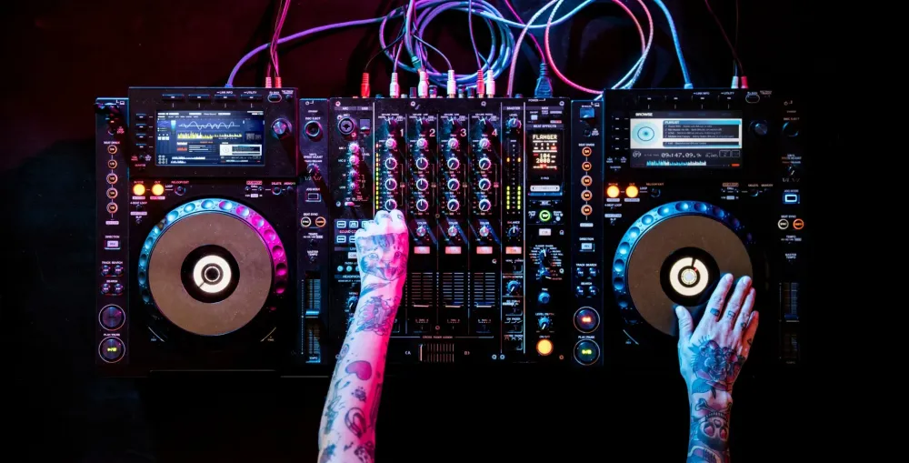 DJ Fête de village à Espère
