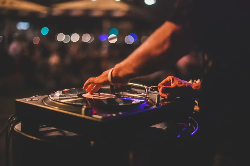 Dj évènemenwebp